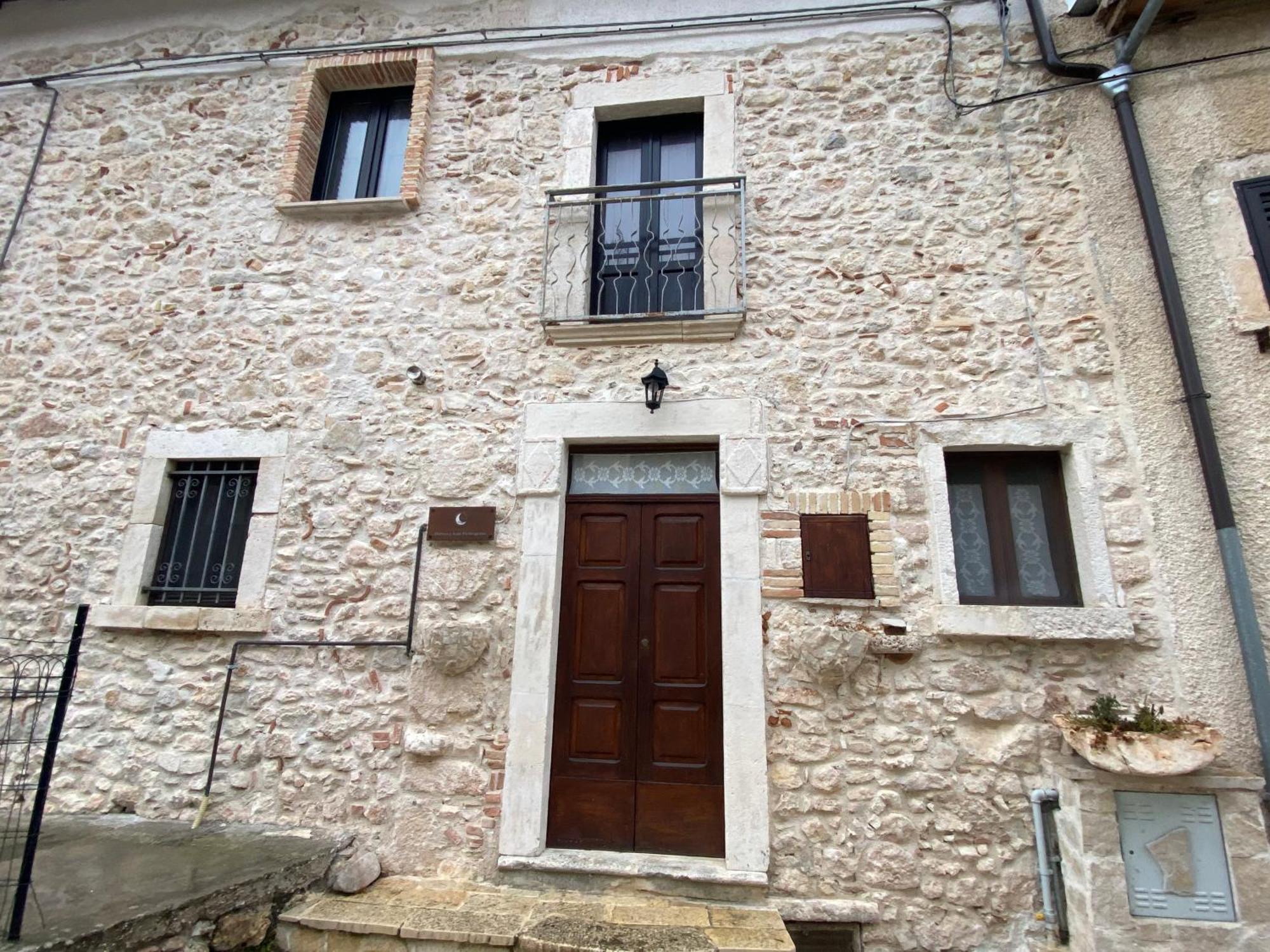 Hotel Sognando Bominaco - Dimora San Pellegrino Extérieur photo