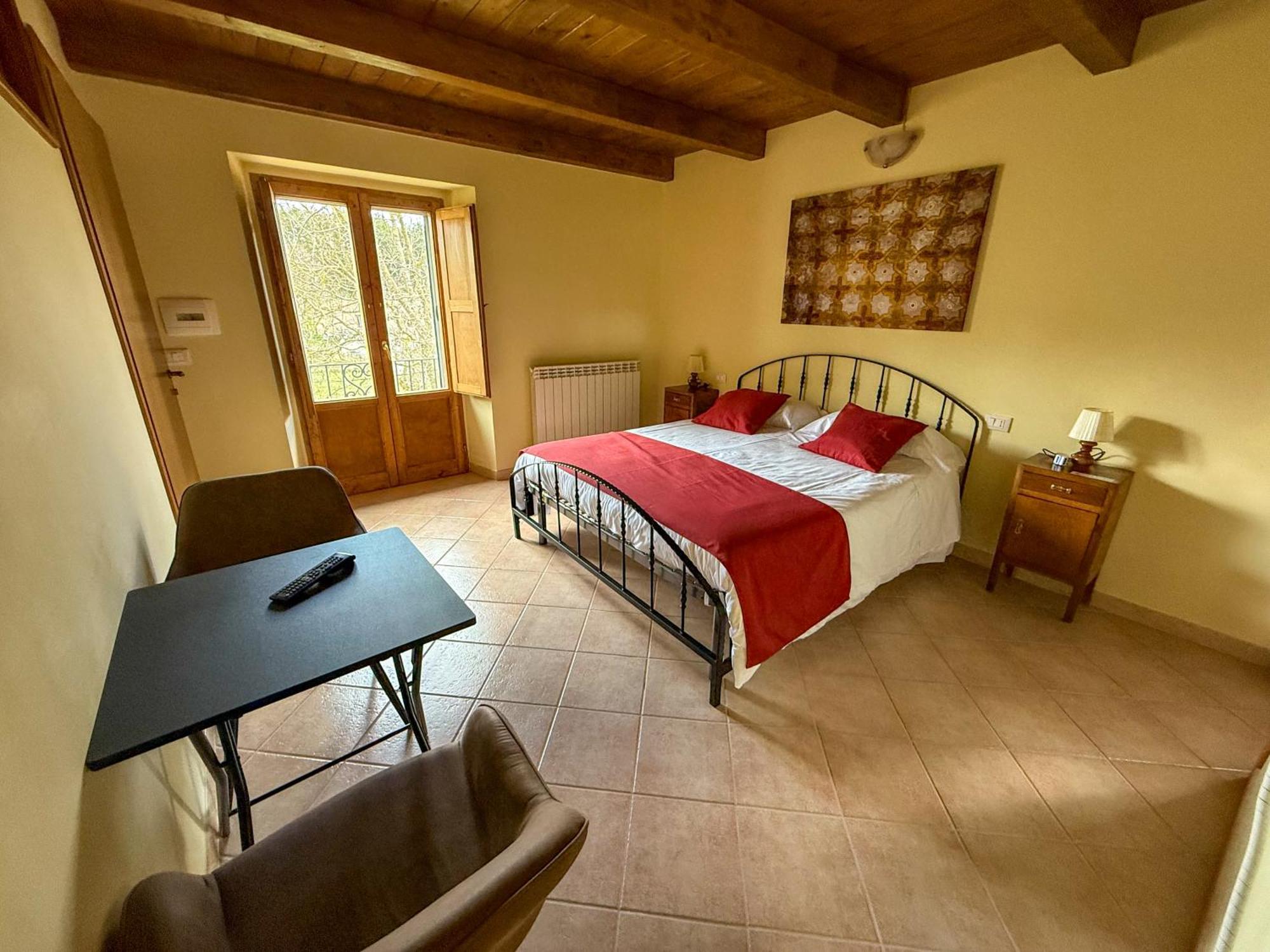 Hotel Sognando Bominaco - Dimora San Pellegrino Extérieur photo